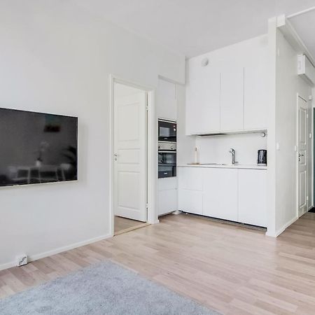 Wehost Bright And Central 1Br For Four Travellers Хельсинки Экстерьер фото